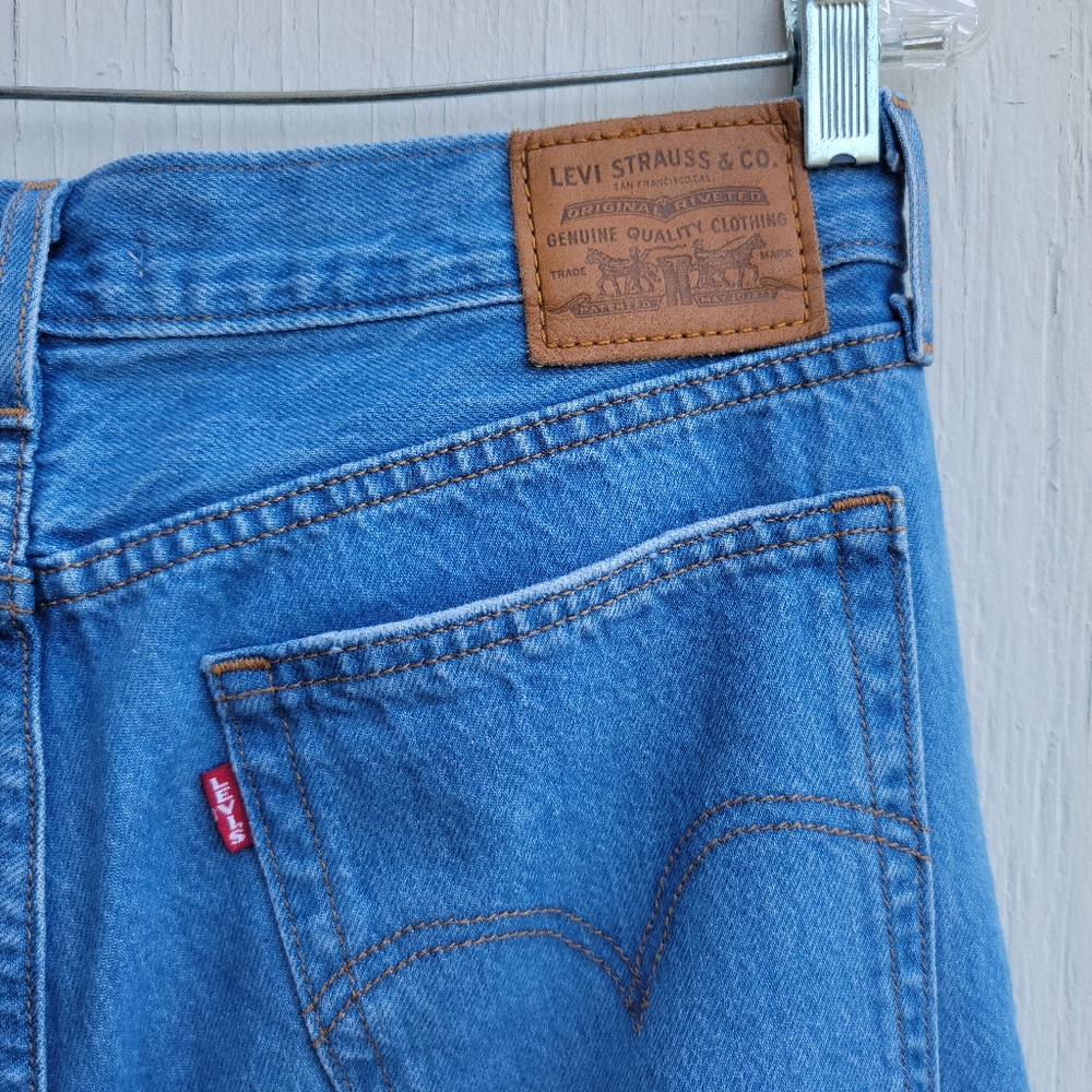 Classic Blue Ripped Jeans - Picture 3 of 10